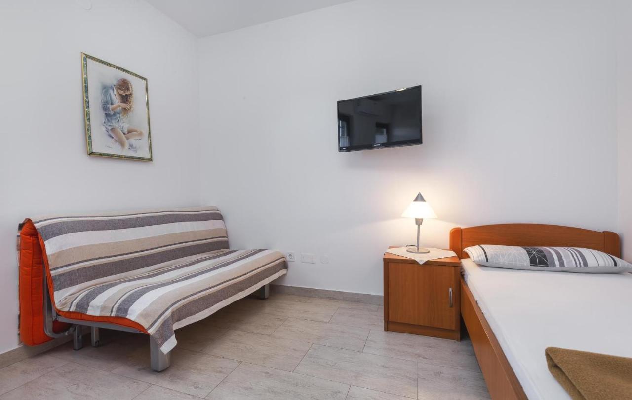 Mirko Apartment Пореч Екстериор снимка