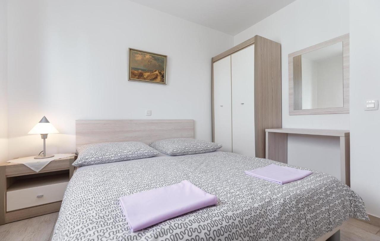 Mirko Apartment Пореч Екстериор снимка