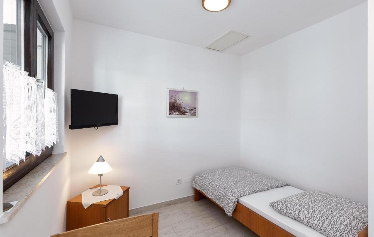 Mirko Apartment Пореч Екстериор снимка