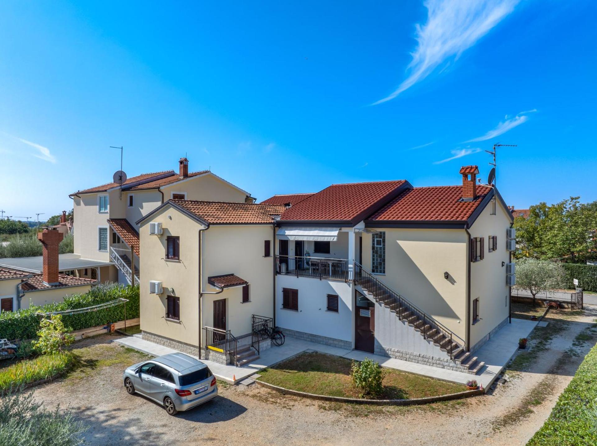 Mirko Apartment Пореч Екстериор снимка